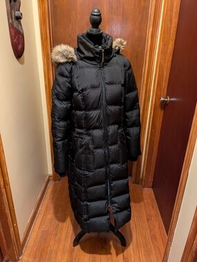Kensie Black Long Down Puffer Coat with Faux-Fur Trimmed Hood